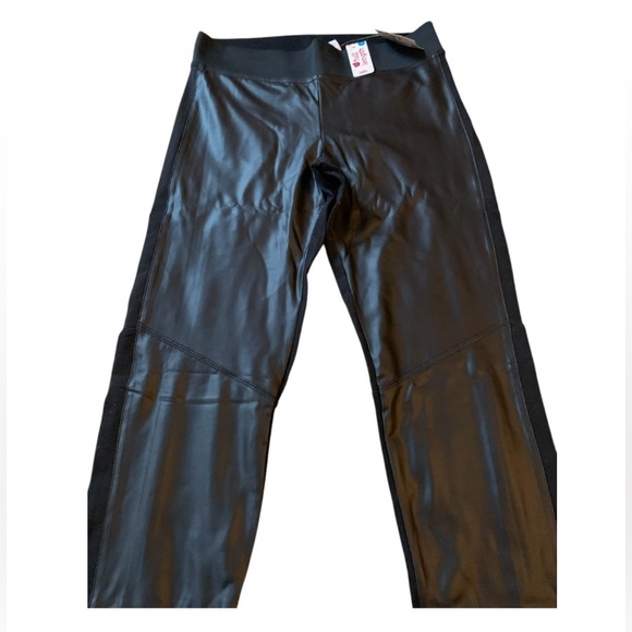 NWT Black Two-Tone Faux Leather Full Length Skinny Leggings Justice Brand Size M - Picture 2 of 11